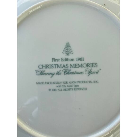 Set of 2 Vintage decorative Avon Christmas plates, 1981, 1982 - Picture 5 of 8